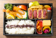 ヘレビーフカツとエビフライ